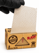 Rouleau RAW Classic 5 mètres déroulé montrant le papier fin et son filigran