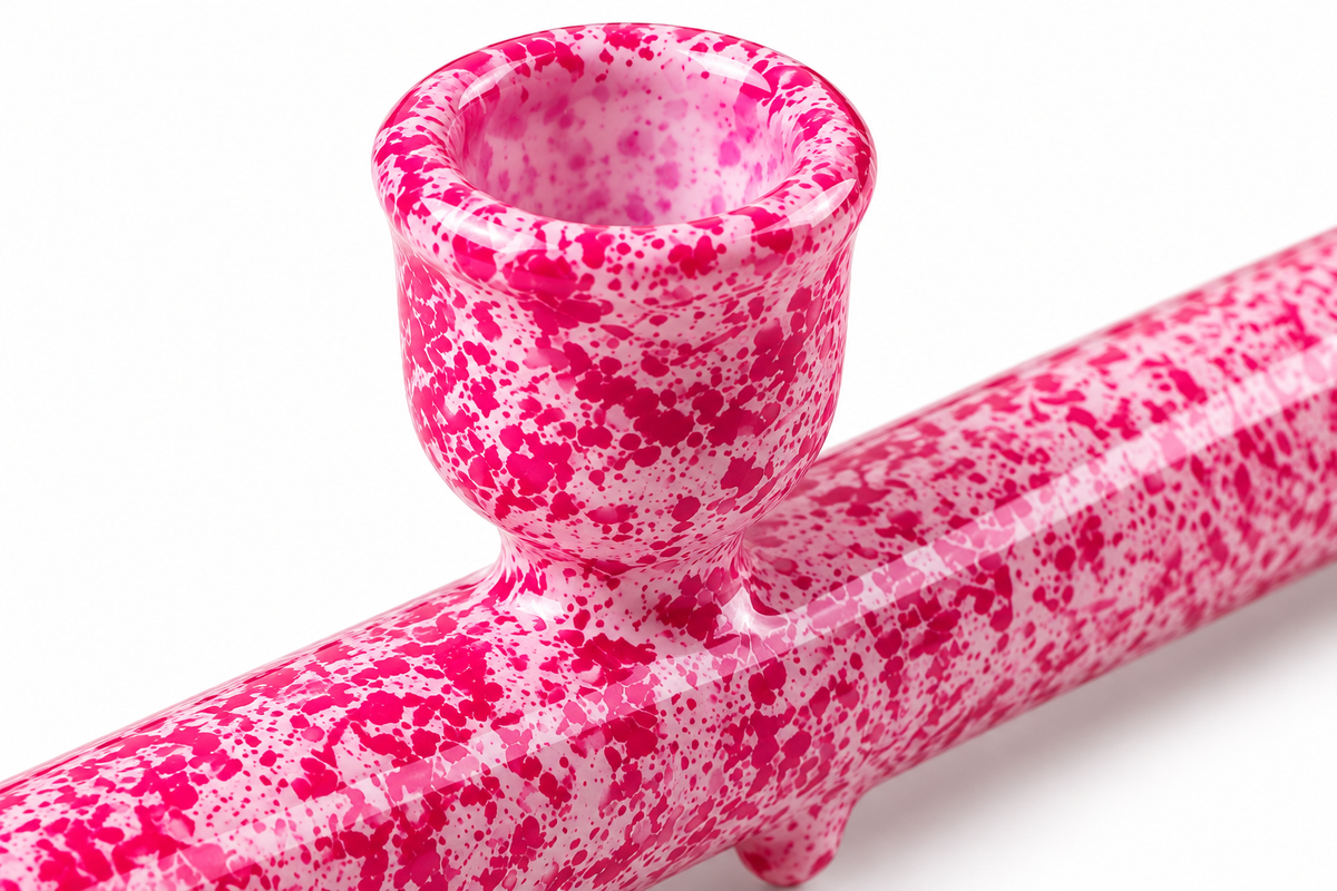 Détail du foyer du steamroller en verre rose et blanc - Holypote